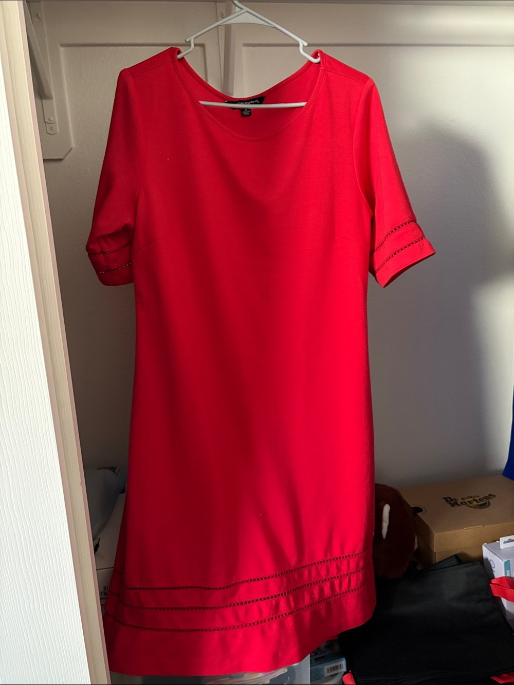 Sharagano Red Short-Sleeve Midi Shift Dress
